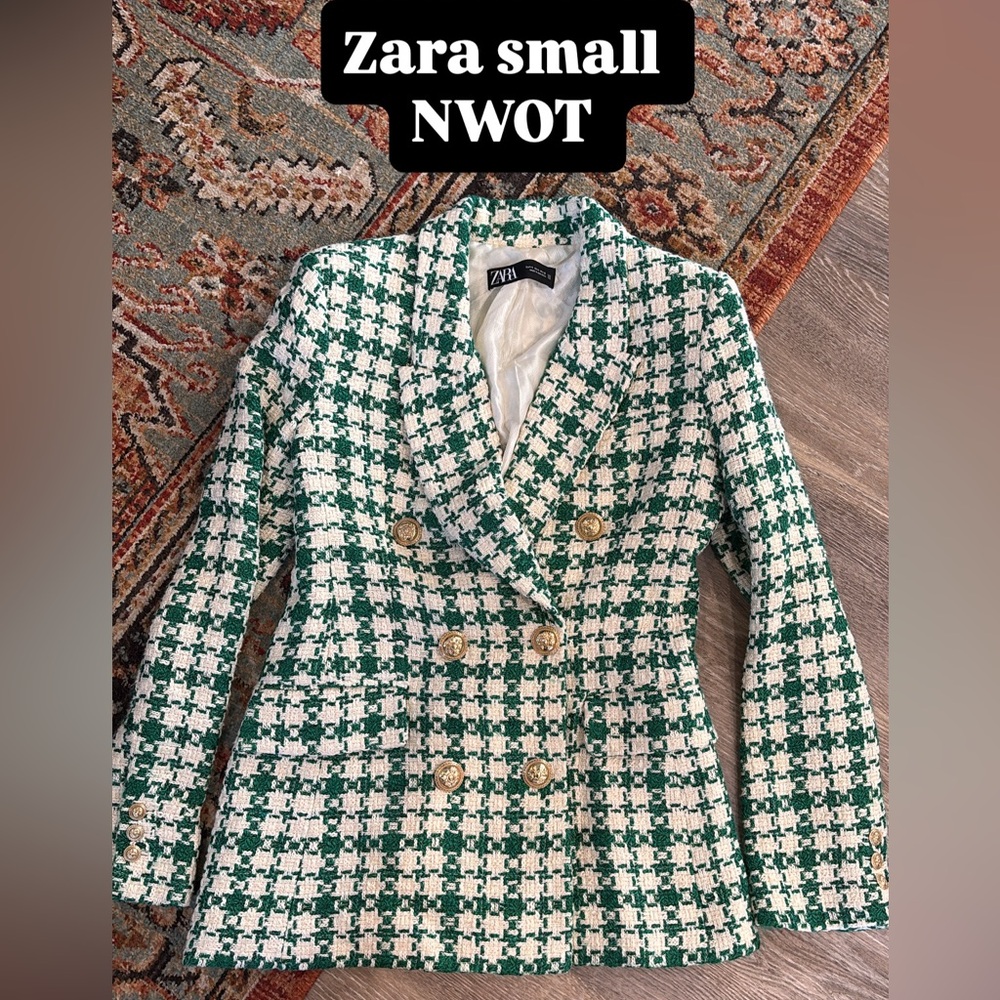 Zara Green and White houndstooth Blazer size small sold out